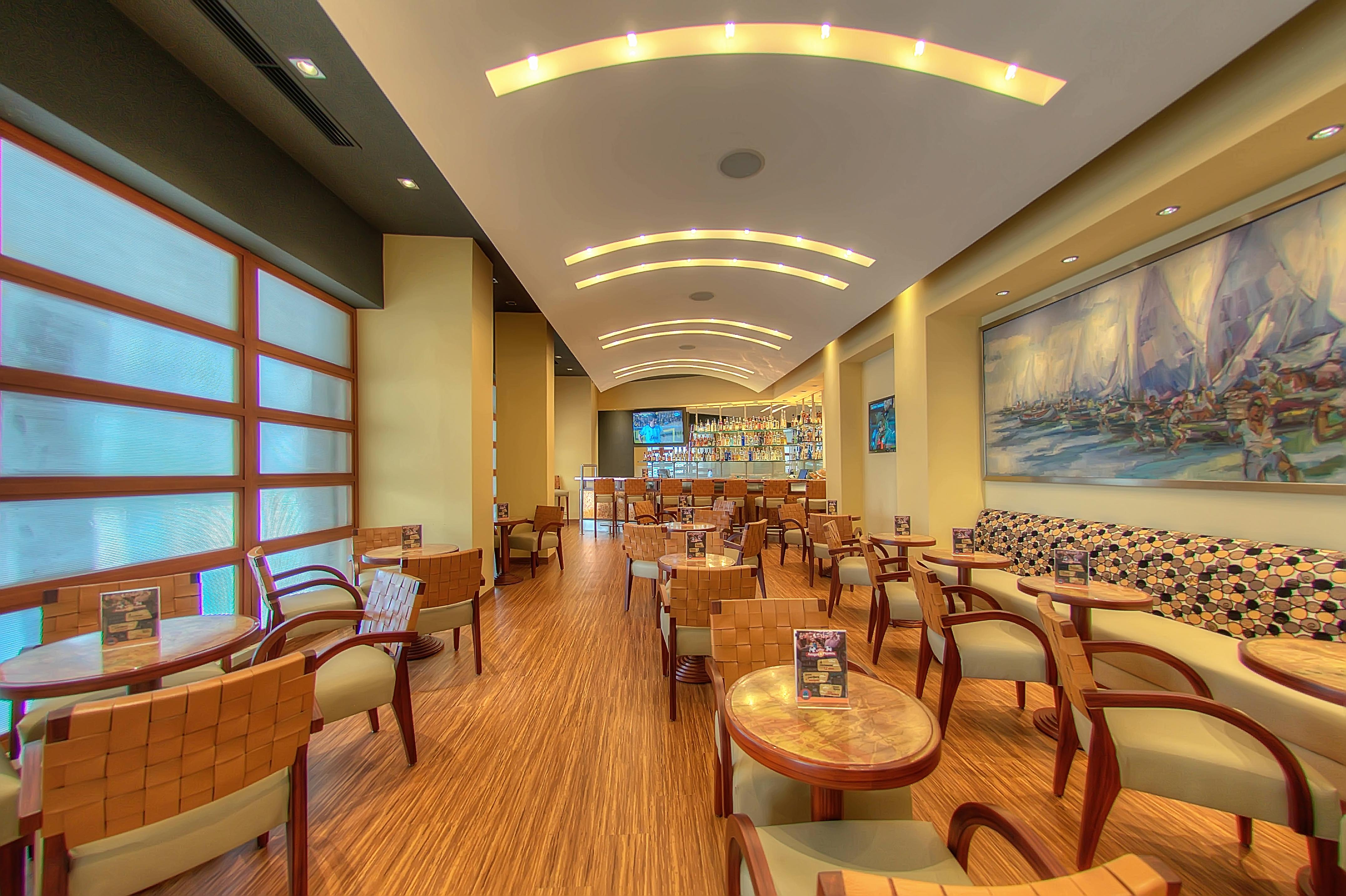 Grand Guayaquil, Ascend Collection Hotel 4*