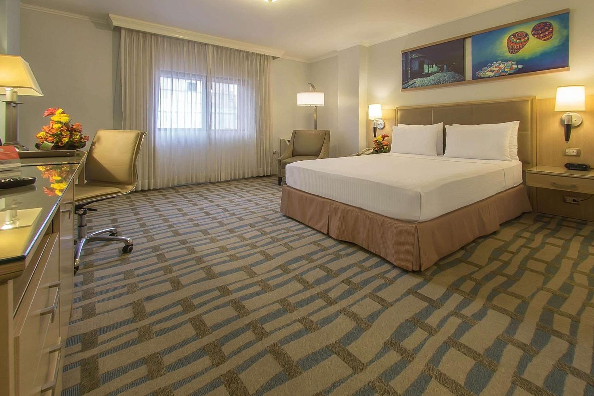 Grand Guayaquil, Ascend Collection 4*